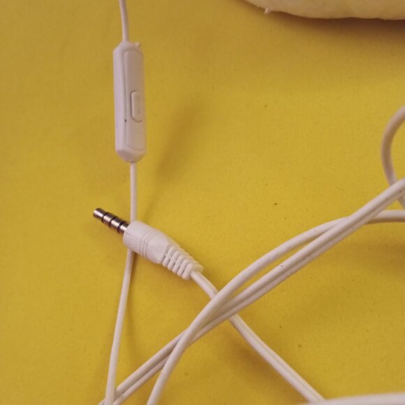 Barbie Kid safe headphones with mic - Picture 3 of 6